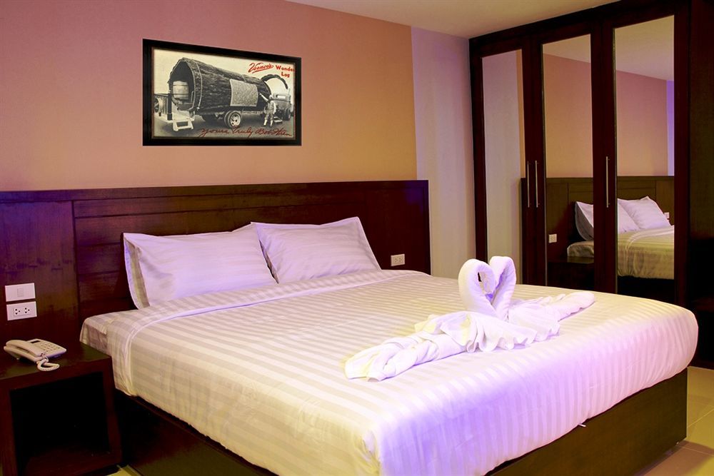 Hotel Oyo 373 Mc Ginger House Patong Exterior foto
