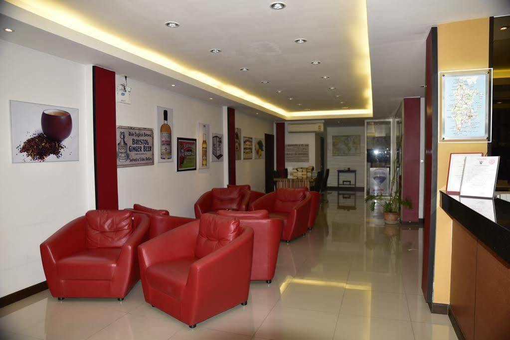Hotel Oyo 373 Mc Ginger House Patong Exterior foto
